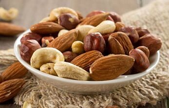 Peanuts, as an allergen, can worsen psoriasis